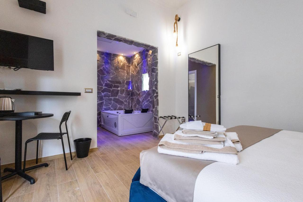 Lovely Rooms - Guest House Suites تريدجانو المظهر الخارجي الصورة
