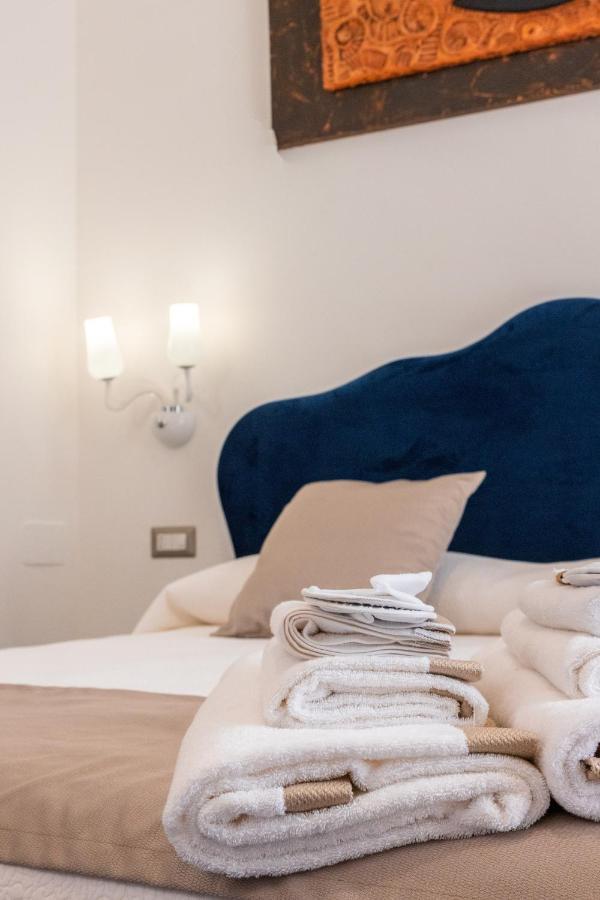 Lovely Rooms - Guest House Suites تريدجانو المظهر الخارجي الصورة